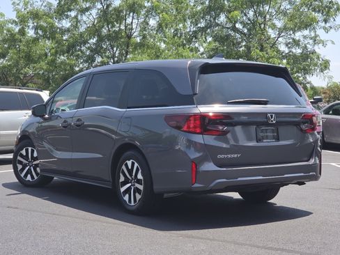 Certified 2026 Honda Odyssey EX-L image 21