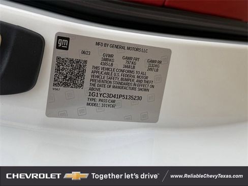 Used 2023 Chevrolet Corvette Stingray Premium Conv w/ Z51 Performance Package image 38