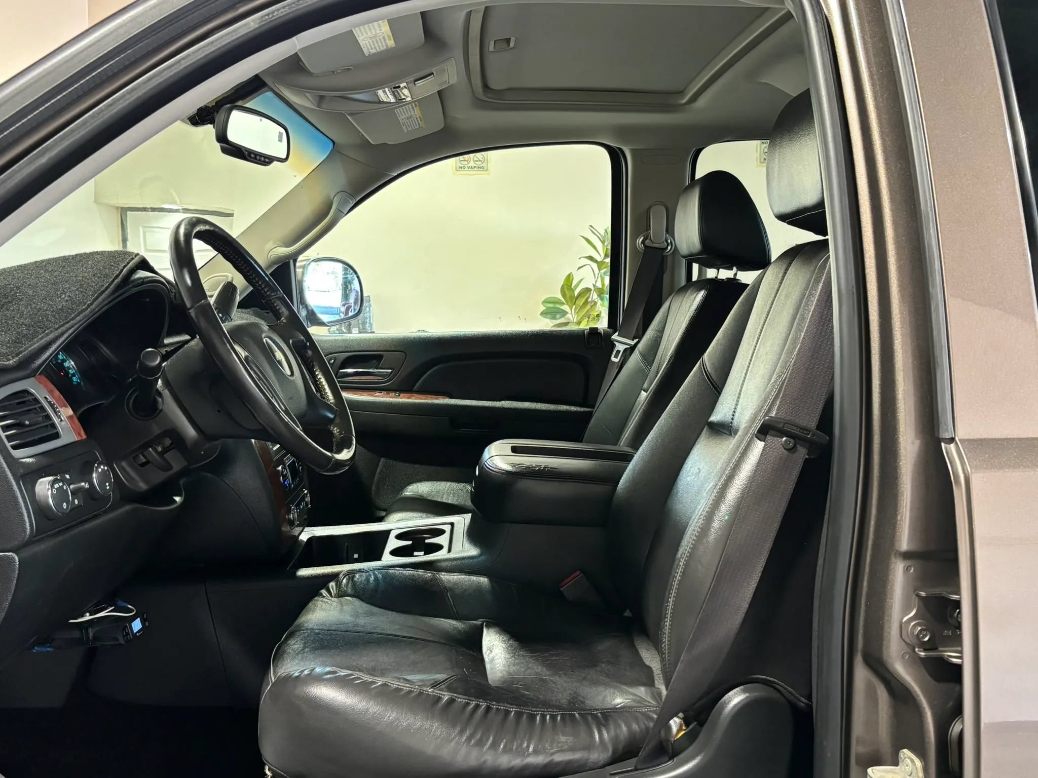 Used 2008 Chevrolet Silverado 2500 LTZ w/ Safety Package AWD/4WD image 9