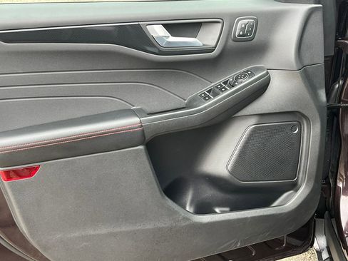 Used 2023 Ford Escape ST-Line Elite image 15