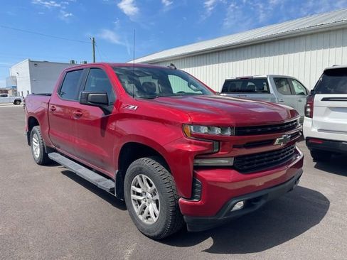 Used 2021 Chevrolet Silverado 1500 RST w/ Z71 Off-Road Package AWD/4WD image 2