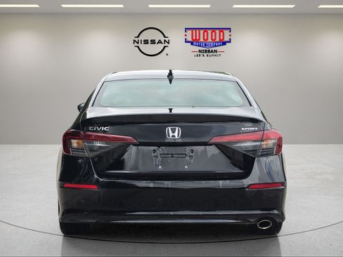 Used 2025 Honda Civic Sport image 3