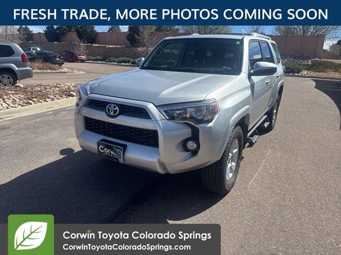 Used 2018 Toyota 4Runner SR5 w/ Wilderness Package image 3