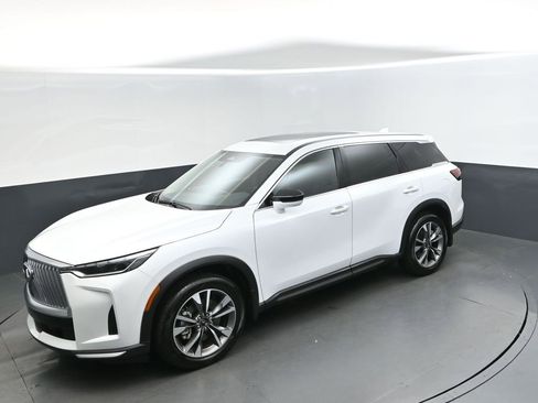 Certified 2026 INFINITI QX60 Pure w/ Cargo Package image 32