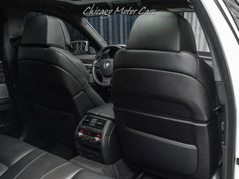 Used 2013 BMW M5 RWD image 32