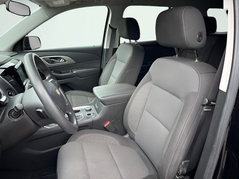 Certified 2019 Chevrolet Traverse LS FWD image 12