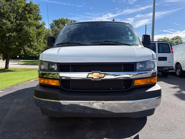 Used 2025 Chevrolet Express 2500 w/ Driver Convenience Package RWD image 12