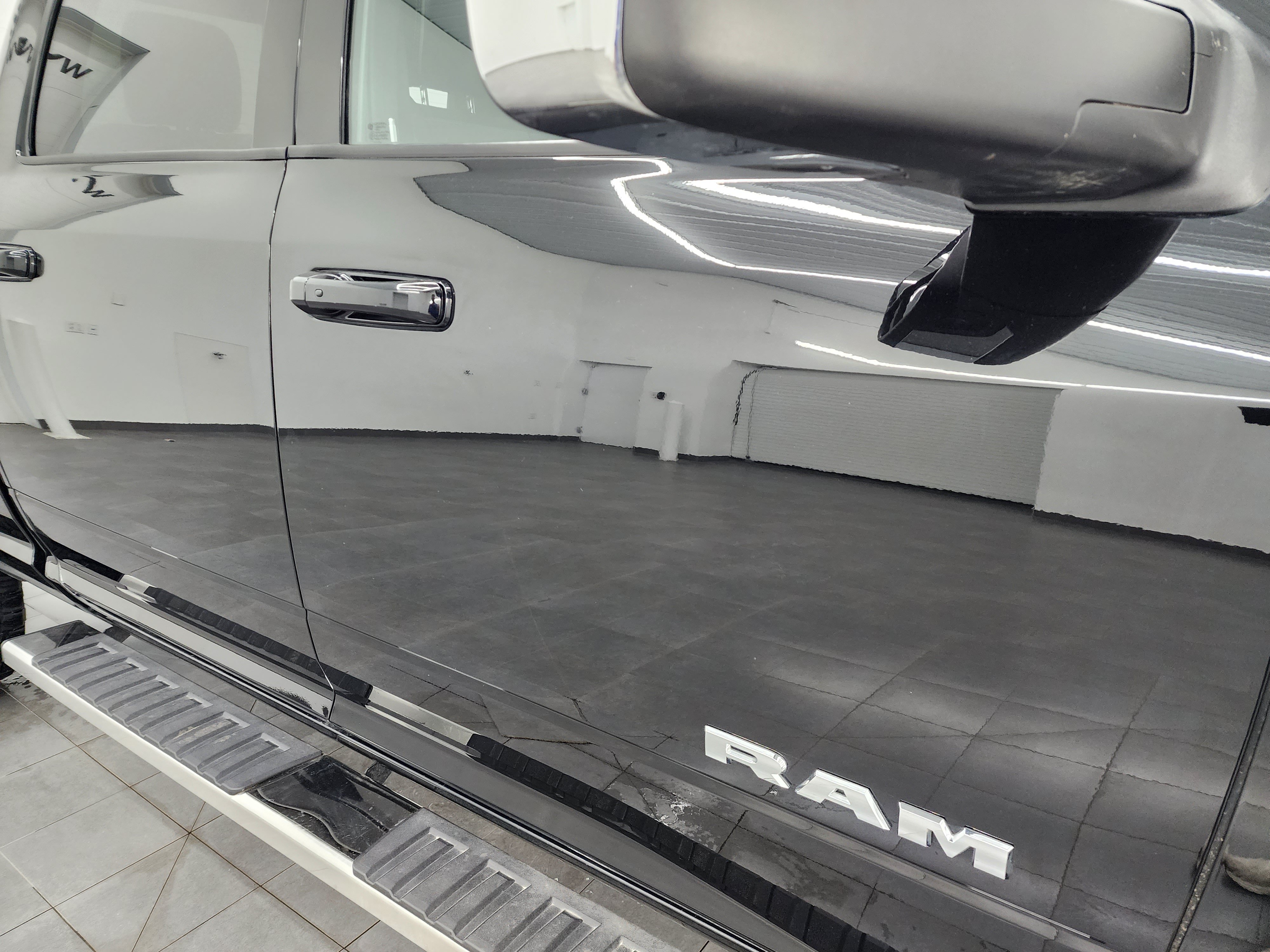 Used 2024 RAM 2500 Laramie w/ Sport Appearance Package AWD/4WD image 25