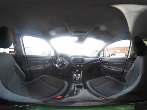 Used 2025 Nissan Versa SV FWD image 40