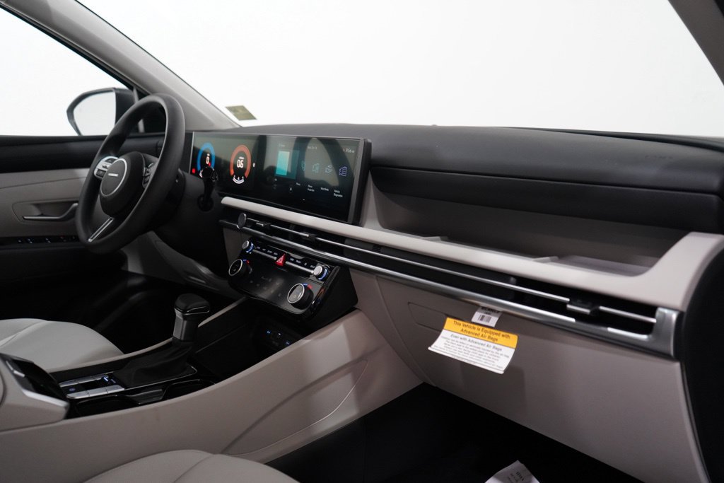 New 2026 Hyundai Tucson SEL Plus AWD/4WD image 17