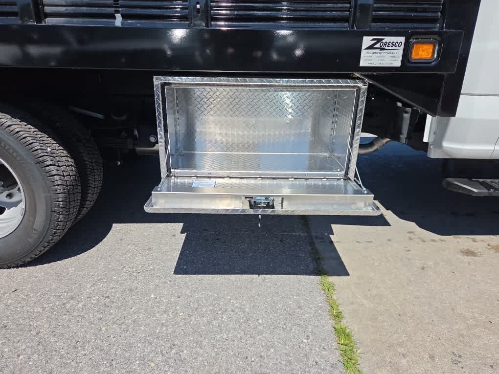 New 2025 Ford F350 XL w/ XL Chrome Package RWD image 10