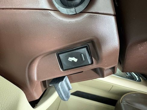 Used 2016 RAM 1500 Laramie Longhorn w/ Convenience Group image 17