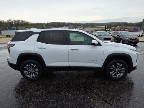New 2026 Chevrolet Equinox LT w/ Convenience Package II FWD image 9