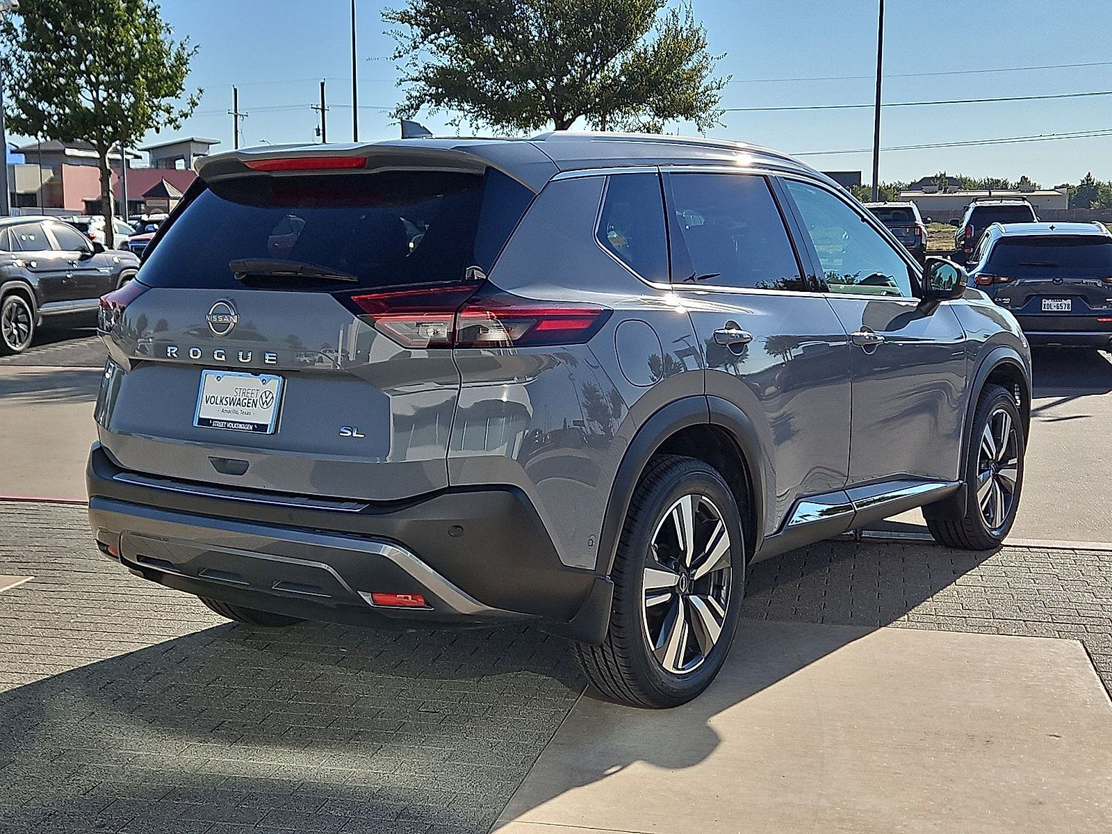 Used 2023 Nissan Rogue SL w/ SL Premium Package FWD image 8