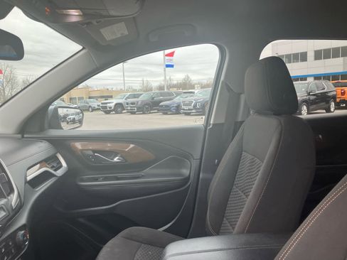 Used 2020 GMC Terrain SLE image 11