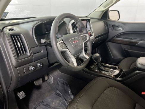 Used 2020 GMC Canyon SLE w/ Elevation Edition image 9