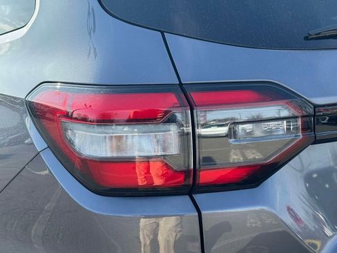 Used 2024 Honda Pilot EX-L image 10