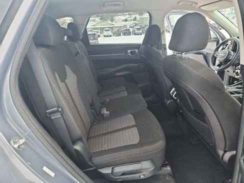 Used 2022 Kia Sorento LX FWD image 10