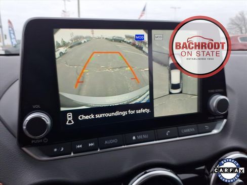 Used 2023 Nissan Sentra SR w/ SR Premium Package image 11