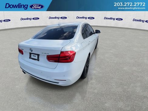 Used 2017 BMW 330i xDrive Sedan image 2