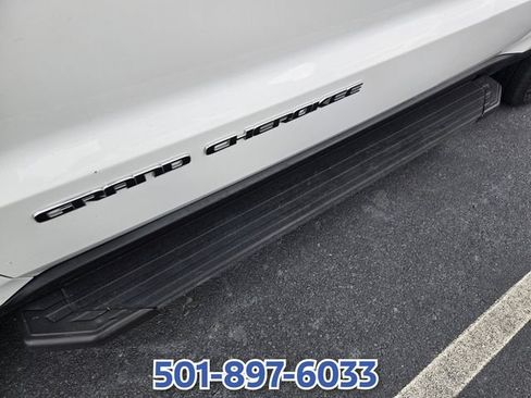 Used 2018 Jeep Grand Cherokee Laredo RWD image 3