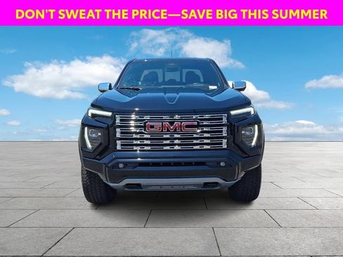 Used 2024 GMC Canyon Denali AWD/4WD image 3