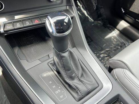 Used 2024 Audi Q3 2.0T Premium Plus AWD/4WD image 23