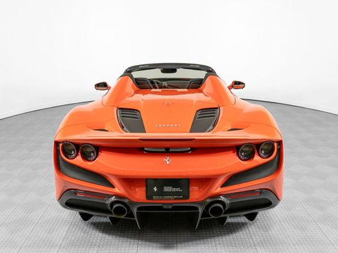 Certified 2021 Ferrari F8 Tributo RWD image 11