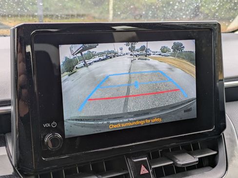 Used 2023 Toyota Corolla LE image 24