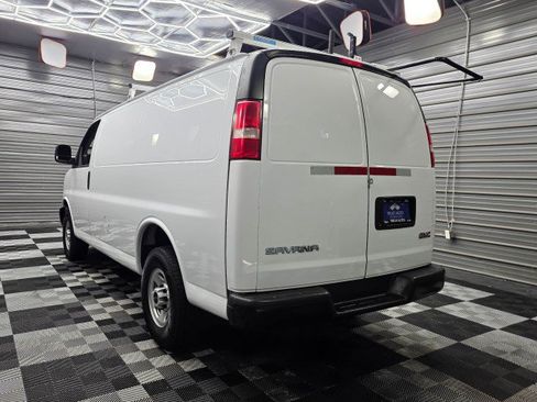 Used 2023 GMC Savana 2500 w/ Driver Convenience Package RWD image 8