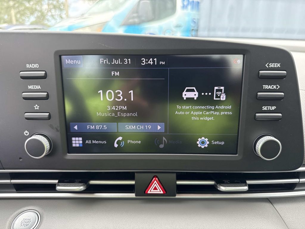Used 2022 Hyundai Elantra SEL FWD image 26