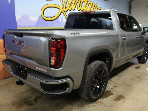 New 2026 GMC Sierra 1500 Elevation image 4