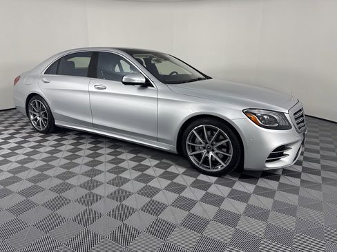 Used 2020 Mercedes-Benz S 560 4MATIC Sedan image 9