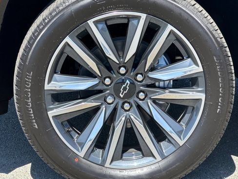 New 2026 Chevrolet Tahoe LS w/ LS Custom Edition AWD/4WD image 35