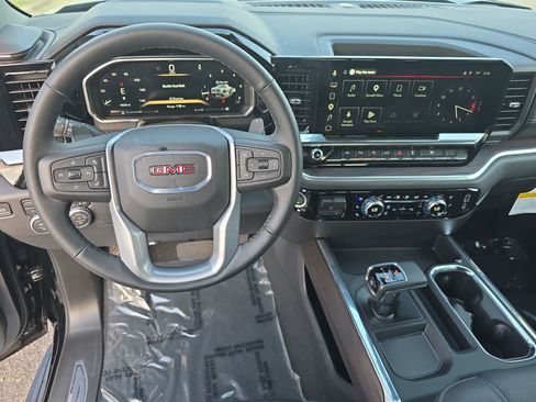 Used 2026 GMC Sierra 1500 SLT w/ SLT Premium Plus Package AWD/4WD image 18