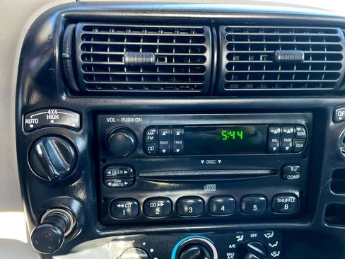 Used 1998 Ford Ranger XL image 19