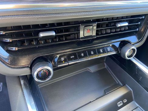 Certified 2025 Chevrolet Tahoe LS image 13