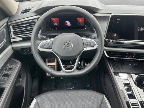 New 2026 Volkswagen Atlas Peak Edition AWD/4WD image 13