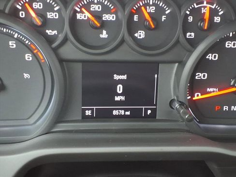 Certified 2025 Chevrolet Silverado 1500 Custom image 26