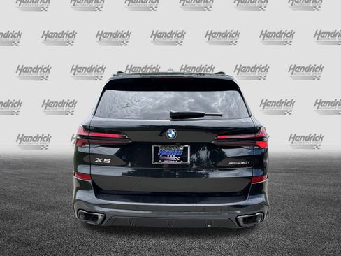 Used 2026 BMW X5 sDrive40i w/ M Sport Package image 8