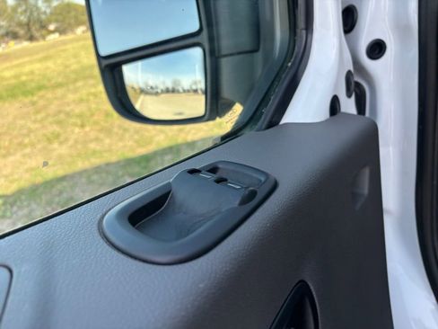 Used 2024 Ford Transit 250 Low Roof w/ Exterior Upgrade Package image 19