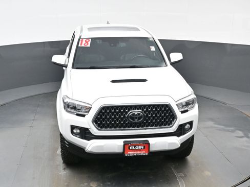 Used 2018 Toyota Tacoma TRD Sport image 35