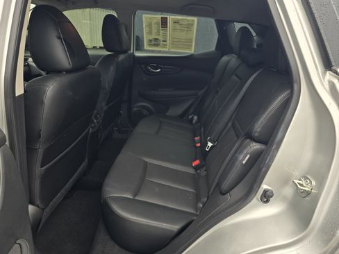 Certified 2022 Nissan Rogue Sport SL w/ Premium Package AWD/4WD image 11