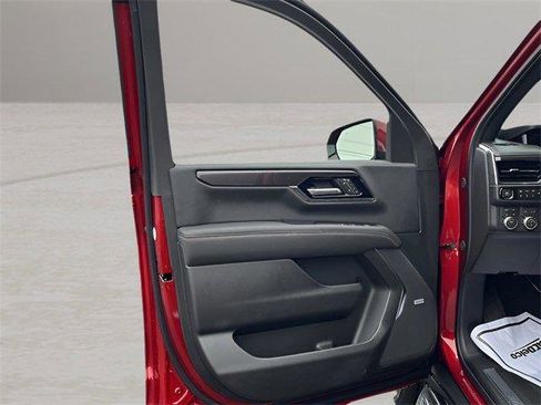 New 2026 GMC Yukon Elevation image 9