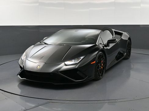 Used 2022 Lamborghini Huracan EVO RWD image 6