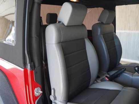 Used 2009 Jeep Wrangler X AWD/4WD image 28