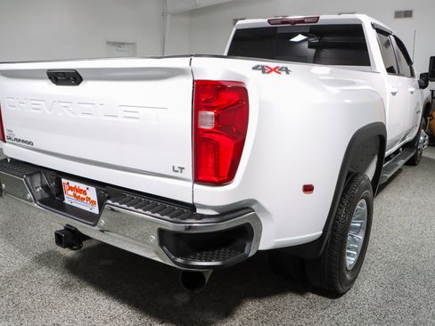 Used 2024 Chevrolet Silverado 3500 LT w/ Convenience Package AWD/4WD image 7