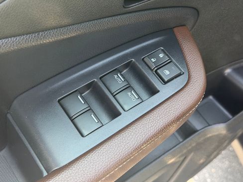 Used 2025 Honda Passport EX-L image 14