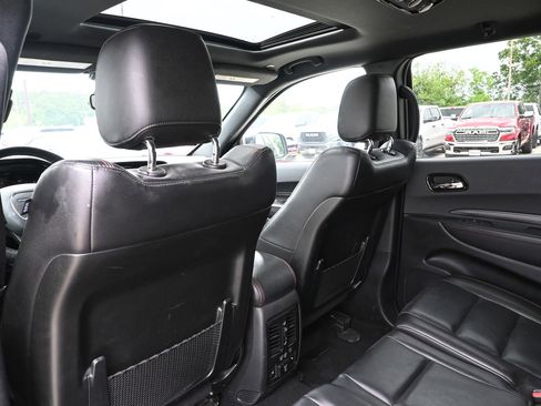 Used 2024 Dodge Durango GT RWD image 29