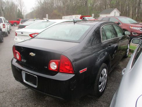 Used 2009 Chevrolet Malibu LS image 4